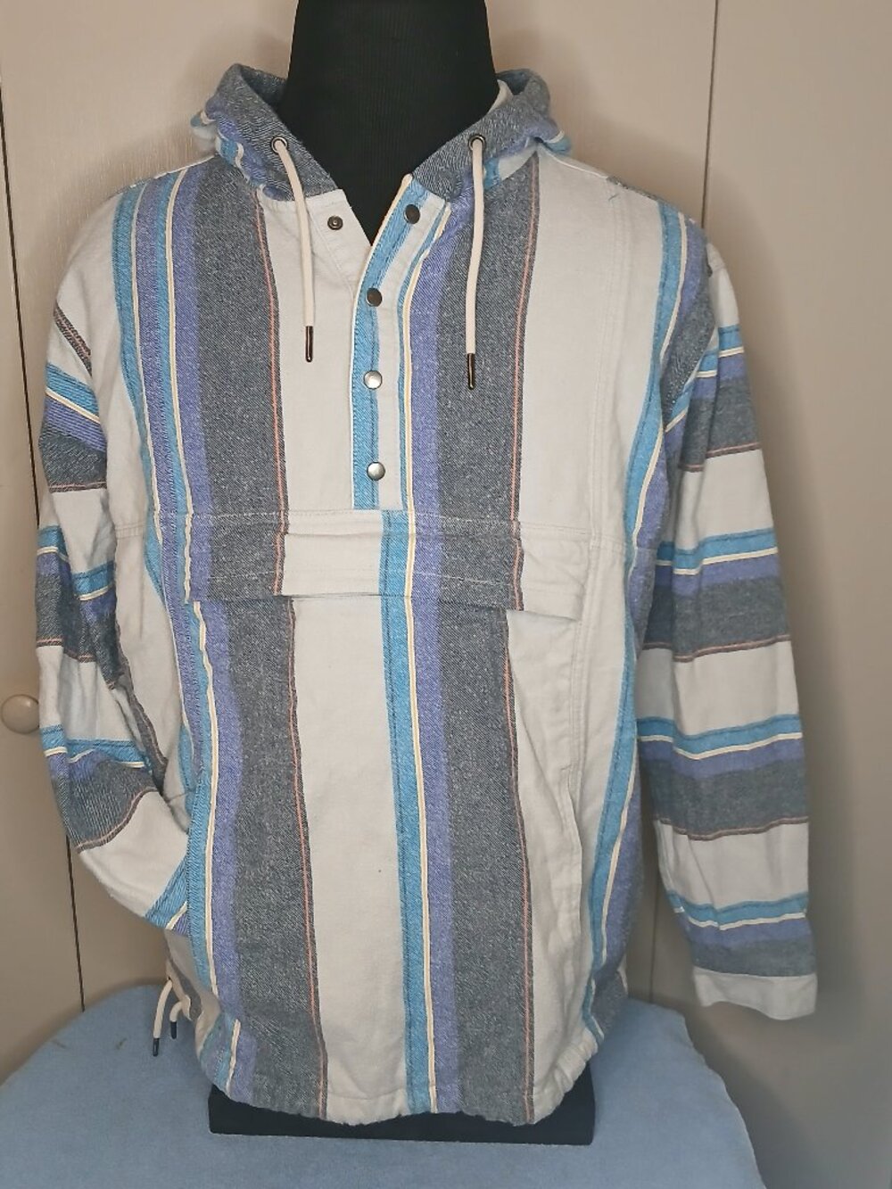 No Boundaries Men's Large Baja Hoodie Gray Blue Striped (1142C1-32)